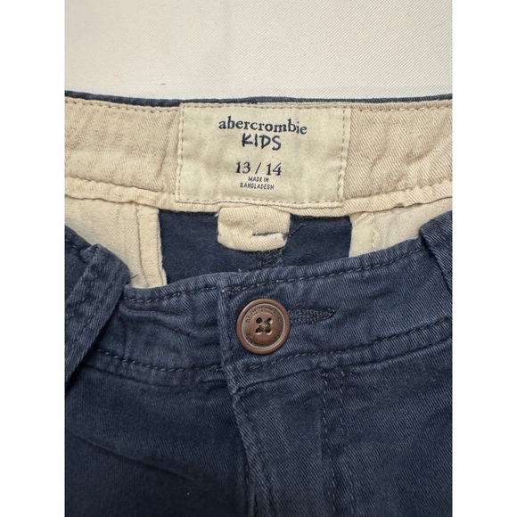 Abercrombie Kids Chino Shorts Boys 13/14 Navy Blue Excellent Flat Front Cotton - Picture 2 of 3
